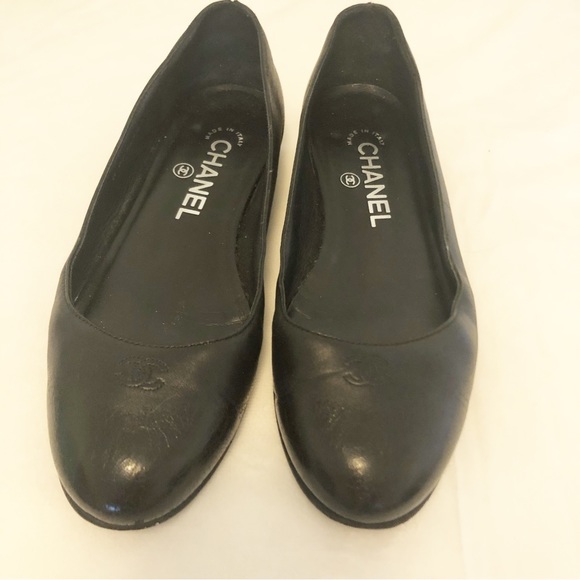Authentic Chanel black flats size 35.5 or 5 1/2 to 6 - Picture 6 of 7